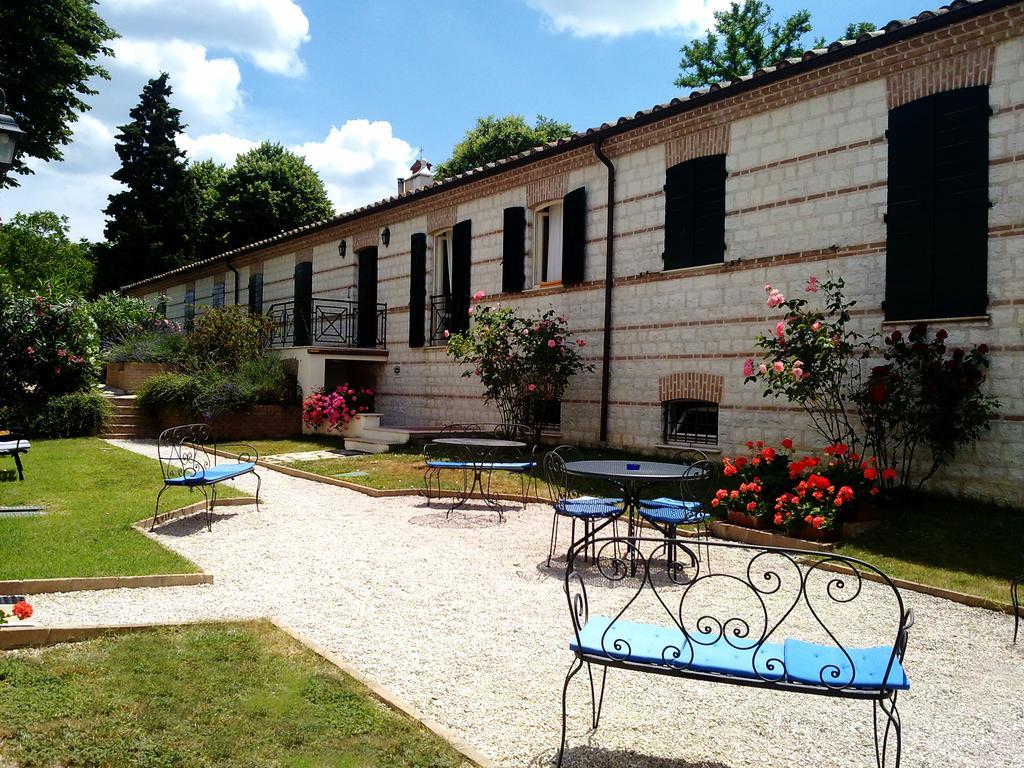 Valcastagno Relais & Residence Сироло Екстериор снимка