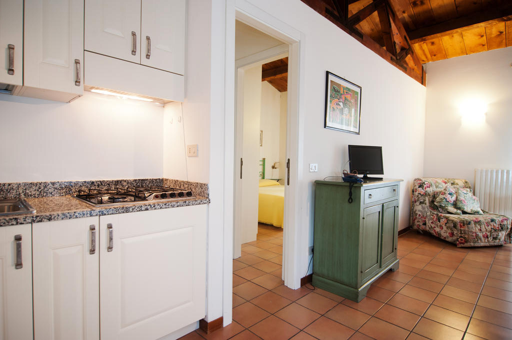 Valcastagno Relais & Residence Сироло Стая снимка
